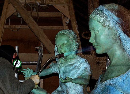 Serge Santucci - Sculpteur et Graveur - Notre Dame de L'Amiti - Chapelle de Lignou  Couterne Prs de la Station thermale de Bagnoles de l'Orne