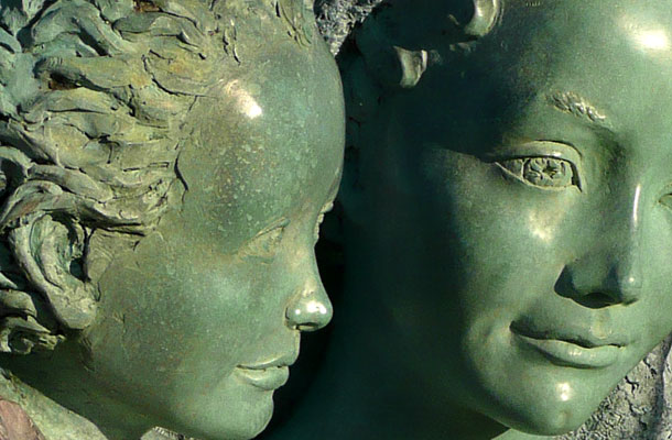 Serge Santucci - Sculpteur et Graveur - Notre Dame de L'Amiti - Chapelle de Lignou  Couterne Prs de la Station thermale de Bagnoles de l'Orne
