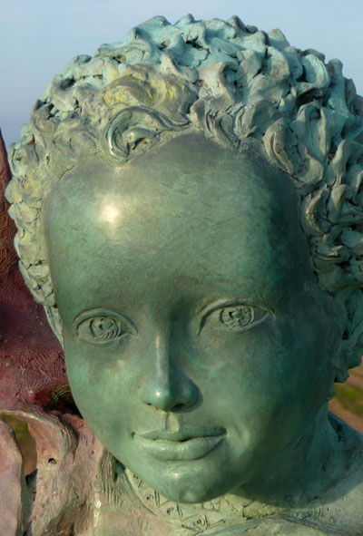 Serge Santucci - Sculpteur et Graveur - Notre Dame de L'Amiti - Chapelle de Lignou  Couterne Prs de la Station thermale de Bagnoles de l'Orne