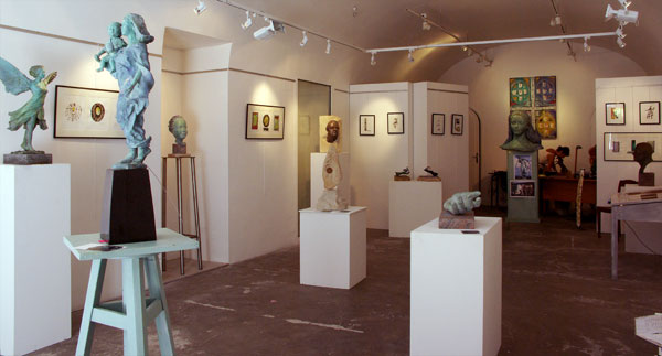 Exposition du Sculpteur et Graveur pour la monnaie de Paris Serge Santucci et Yve-Marie Lequin